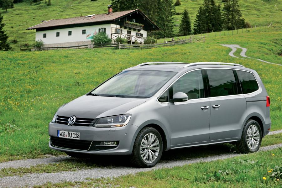 Volkswagen Sharan 2010 года  (фото 47 из 71)